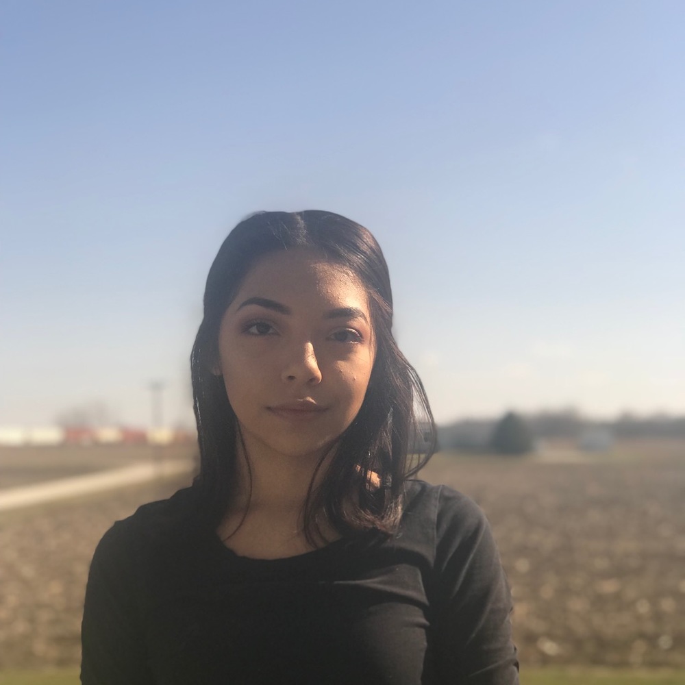 Meet your Posher, Abril